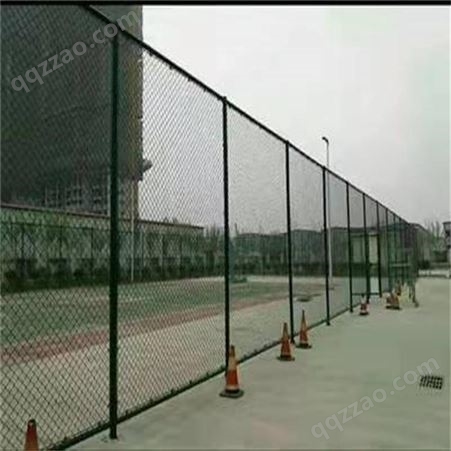 利华体育笼式组装式围网篮球足球场围网护栏 体育场围栏网操场围栏网厂家