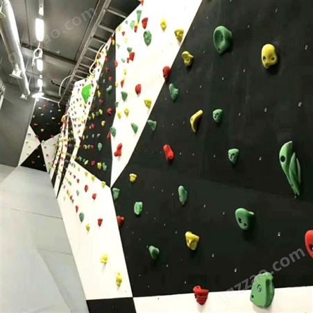 奇乐室内攀岩墙儿童成人抱石攀岩创意攀岩体能训练攀岩馆