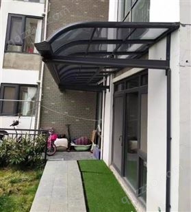 龙鑫专业生产阳光板制作雨棚 智能充电车棚 露台封顶